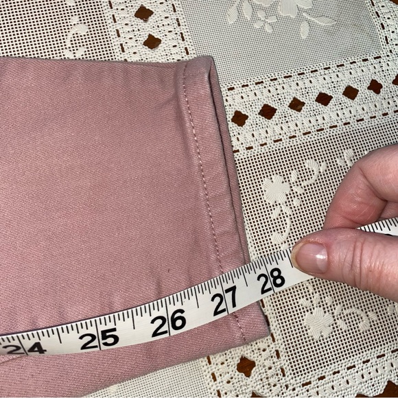 2 for $20 or 5 for $40
TALBOTS JEANS - SIZE 8 - Picture 11 of 11